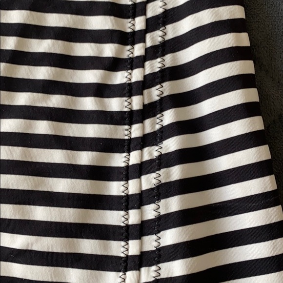 Lululemon Black & White Striped Activewear Tank - Picture 4 of 4